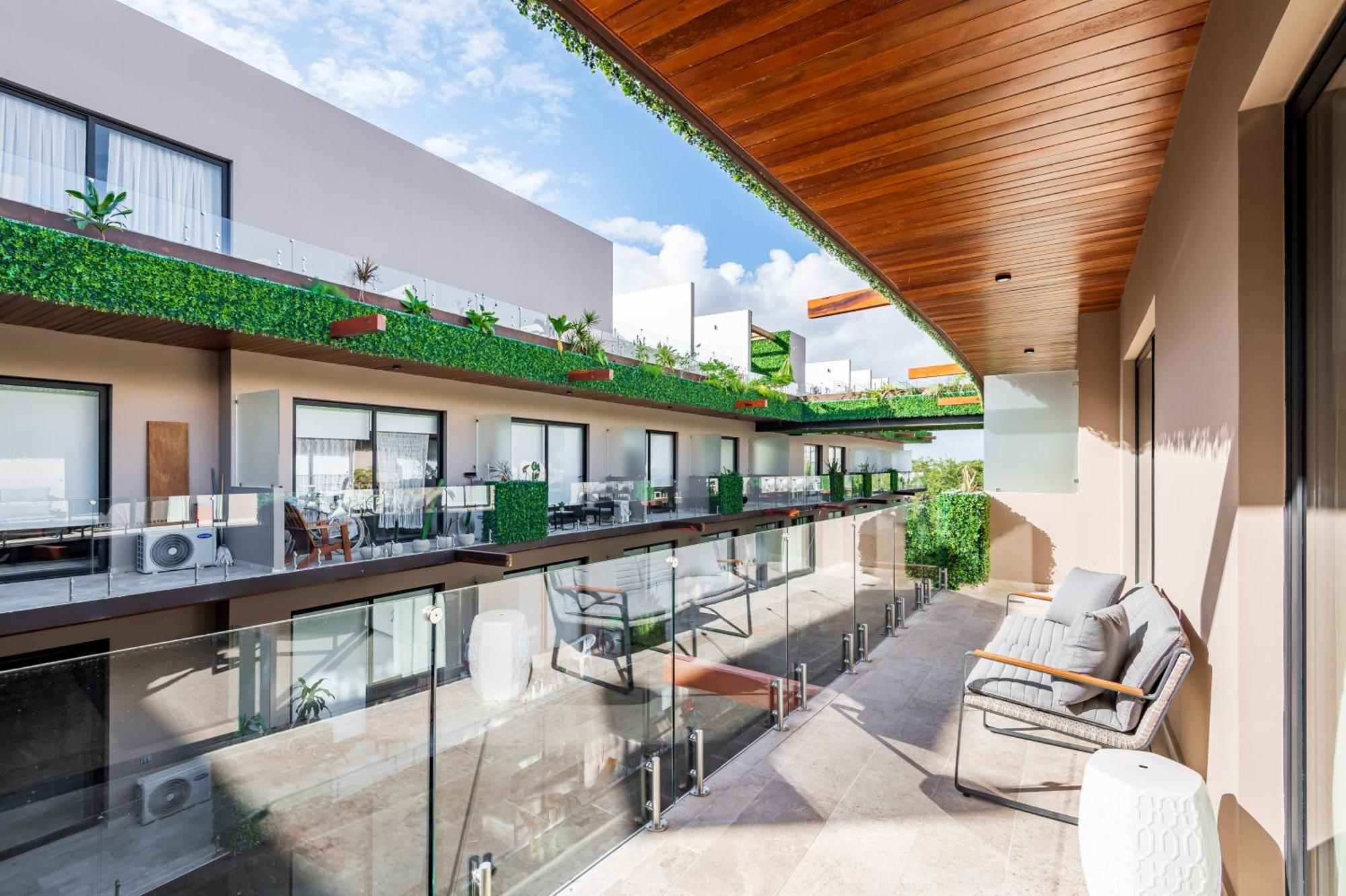 Apartment City At Menesse Tulum
